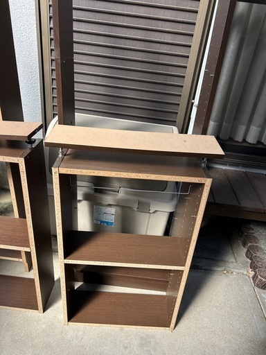 突っ張りタイプの本棚