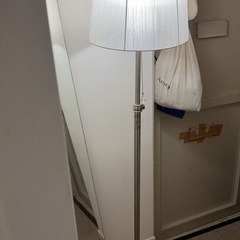 ソファ＆フロアライト 無料でお譲りしますの画像