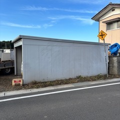 車庫　倉庫　シャッター付き　ヨドガレージの画像