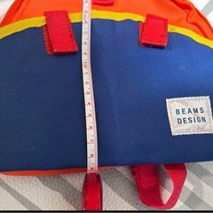BEAMS DESIGNの小型リュックの画像