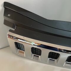 【美品】三菱デリカD5 フロントグリルの画像