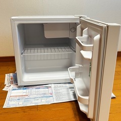 YAMADA SELECT 冷蔵庫 YRZ-C05H1 46L 2021年製の画像