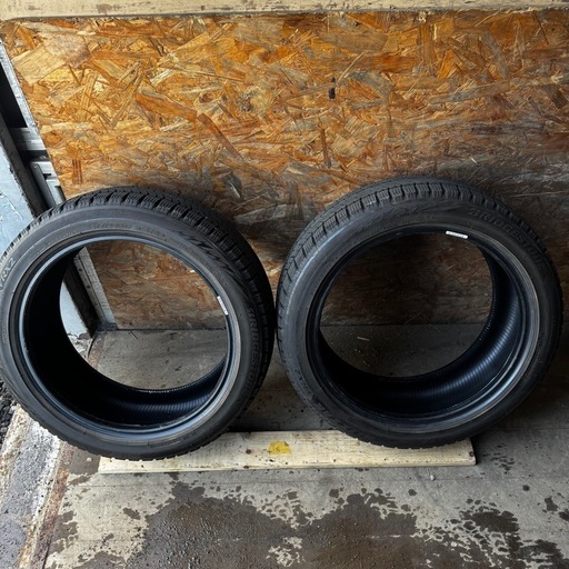 バリ山　BRIDGESTONE ブリヂストン　ブリジストン　VRX2 215/45R17 スタッドレス　タイヤ　2022年製　17イン
