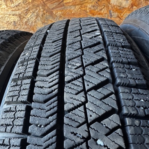 バリ山　BRIDGESTONE ブリヂストン　ブリジストン　VRX2 165/60R15 スタッドレス　タイヤ　2018年〜2020年製　15インチ