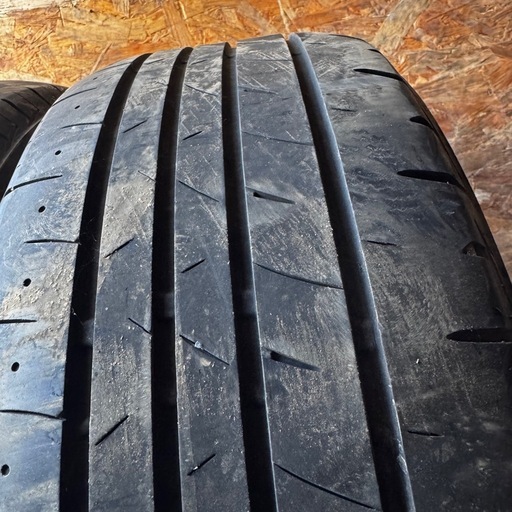 バリ山　BRIDGESTONE ブリヂストン　ブリジストン　Playz PX-RVⅡ 225/50R18 夏タイヤ　2020年製　18