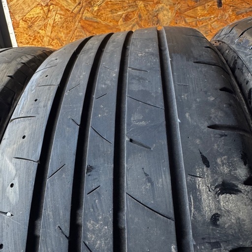バリ山　BRIDGESTONE ブリヂストン　ブリジストン　Playz PX-RVⅡ 225/50R18 夏タイヤ　2020年製　18