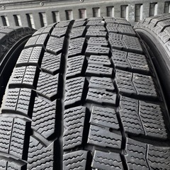 バリ山　DUNLOP ダンロップ　WM02 185/55R16 スタッドレス　タイヤ　2019年製　16インチの画像