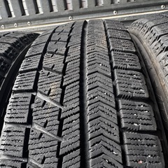 バリ山　BRIDGESTONE VRX 155/65R14 スタッドレス　タイヤ　の画像