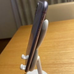 美品　iPhone11 64GB パープル　simロック解除　の画像