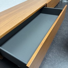 テレビボードの画像