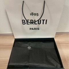 新品ベルルッティ   マフラーの画像