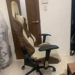 ゲーミングチェアの画像