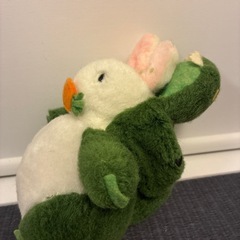 ワニorウサギぬいぐるみの画像