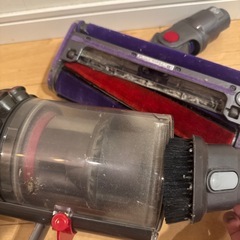 掃除機dyson cyclone v10の画像