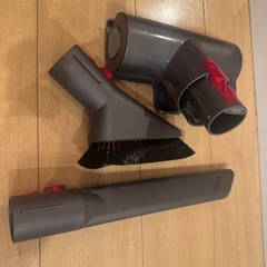 掃除機dyson cyclone v10の画像