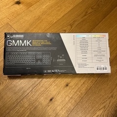 【新品】Glorious グロリアス　GMMK1 ゲーミングキーボード 白の画像
