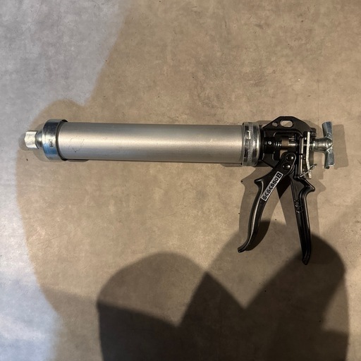 コーキングガン