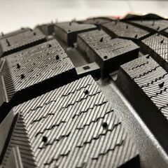 【新品】YOKOHAMA ice GUARD G075 275/40R21 107Q 21インチ スタッドレス 2本 22年製 BMW/X5/X6 VOLVO/XC90 ベンツ/EQS等　(STY013)の画像