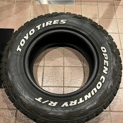 トーヨー235/70R16 4本　の画像