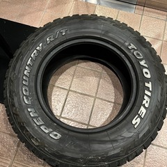 トーヨー235/70R16 4本　の画像