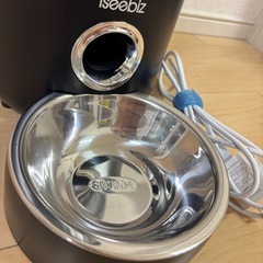 猫　自動餌やり器の画像