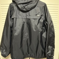 Nike ナイロンジャケット　黒　sの画像
