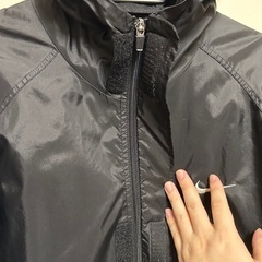 Nike ナイロンジャケット　黒　sの画像