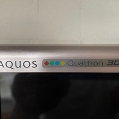 【訳あり】AQUOS60型　壁付金具付　おまけ付の画像