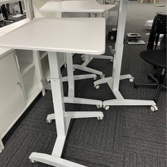 昇降デスク　の画像