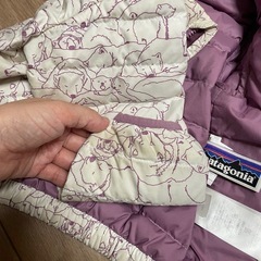 パタゴニアベビー　ダウンジャケットの画像