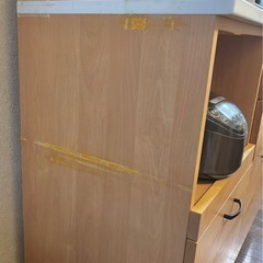 食器棚の画像