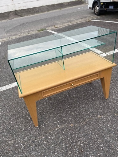 棚　ショーケース　幅110奥50高91　
陳列棚