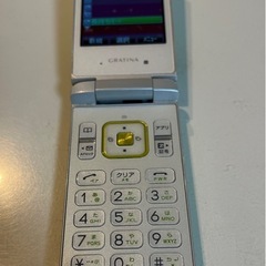 au W61SA SANYO 携帯電話 グリーン ガラケーの画像