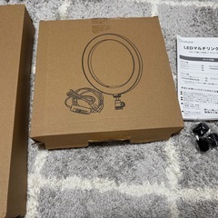LEDリングライト30段階【新品未使用品
】の画像