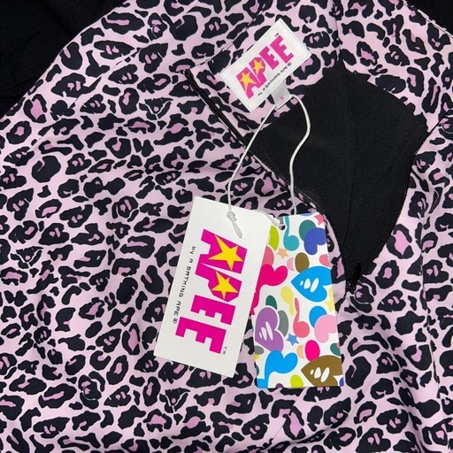 A BATHING APE ヒョウ柄ミニスカート