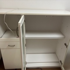 食器棚の画像