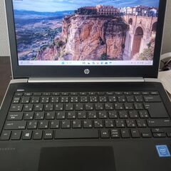 HPシルバー　高速SSD搭載　 ７世代　　薄型スリム軽量モデル　軽量14インチ　カメラ内蔵　 Wifi対応の画像