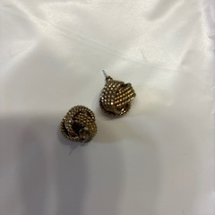 ピアス4点　ネックレス1点の画像