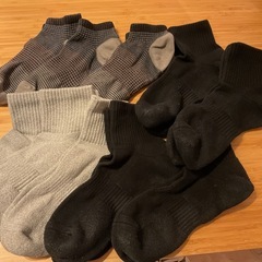 ユニクロ メンズくつした靴下の画像