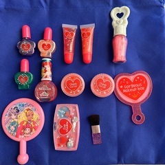 Makeup Box メイクアップセット+ サンリマニキュア 10本セットの画像
