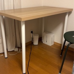 イケア机の画像