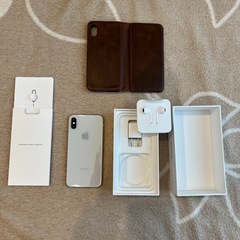 中古 SIMフリーiPhone XS シルバー512GB バッテリー最大容量95%の画像