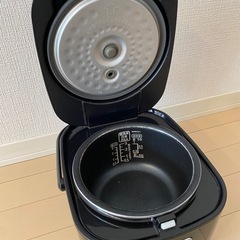 【炊飯器】3合炊き炊飯器の画像