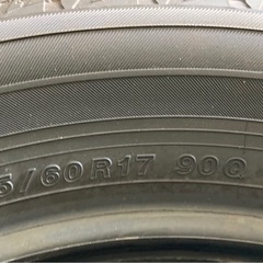 YOKOHAMA 195/60R17 23年製　冬タイヤ　の画像