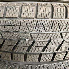 YOKOHAMA 195/60R17 23年製　冬タイヤ　の画像