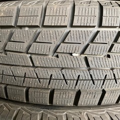 YOKOHAMA 195/60R17 23年製　冬タイヤ　の画像