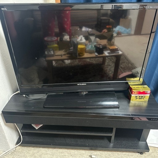 テレビ　スピーカー台