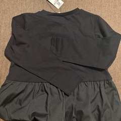 【新品！】《COCA子供服》長袖ロゴTシャツ 裾フリルの画像