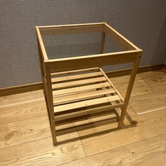 IKEAネスナ　
サイドテーブルの画像
