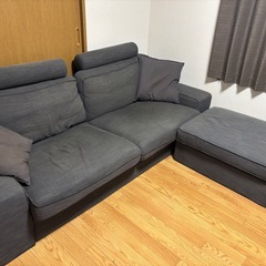 IKEA KIVIK 3人掛け ソファ グレー  オットマン付きの画像